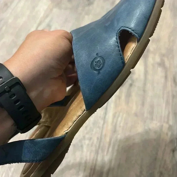 Born Woman's Kibbee Flat Sandals Navy Size:11 - Picture 6 of 8